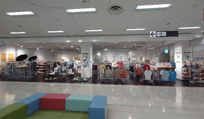 旧コムサイズム跡地 販促プロモーションや物販に最適なスーパー店内催事イベントスペース