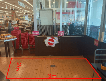 お客さま休憩所脇 販促プロモーションに最適なスーパー店内催事イベントスペース