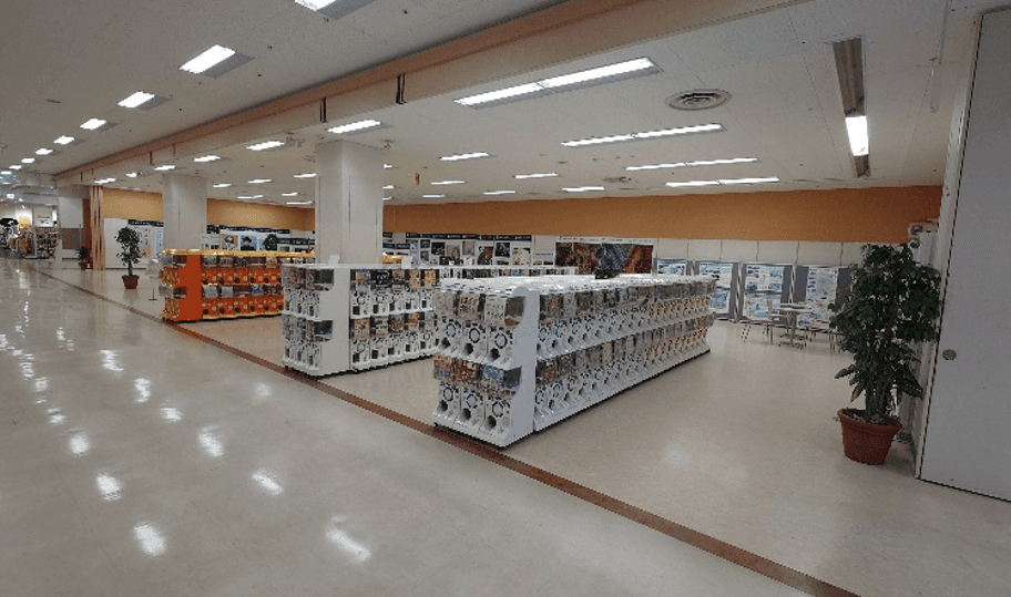 旧未来屋書店跡地 販促プロモーションや物販に最適なスーパー店内催事イベントスペース